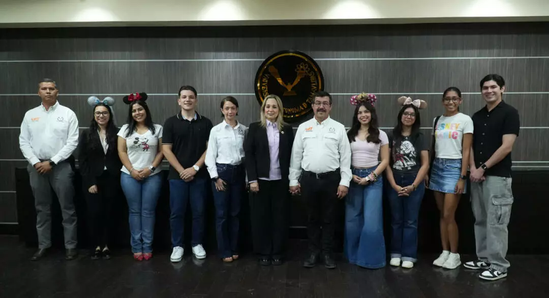 Envía UAT segunda generación de alumnos al programa intercultural de Disney