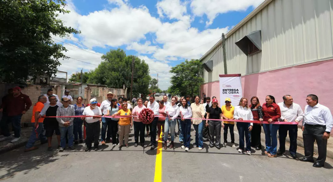 Entrega Carmen Lilia Canturosas obras de pavimentación y recarpeteo en cuatro colonias al poniente de Nuevo Laredo
