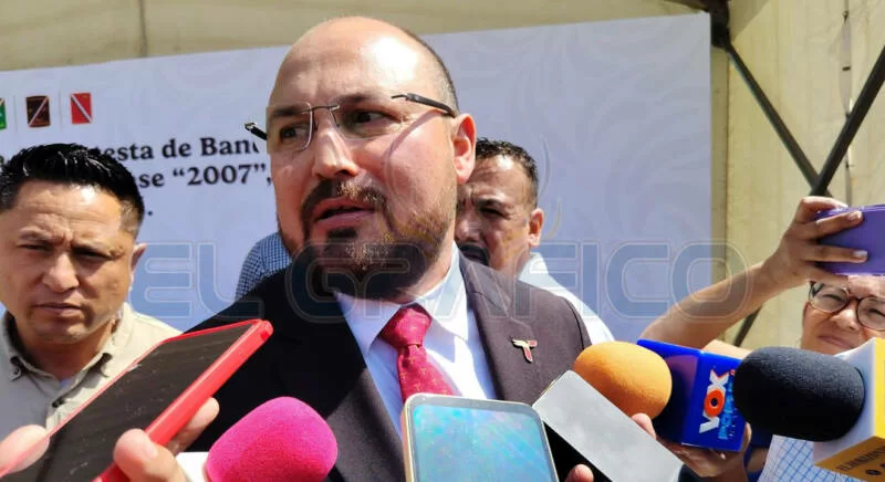 Desestima Villegas González acusaciones y llama a la vía legal
