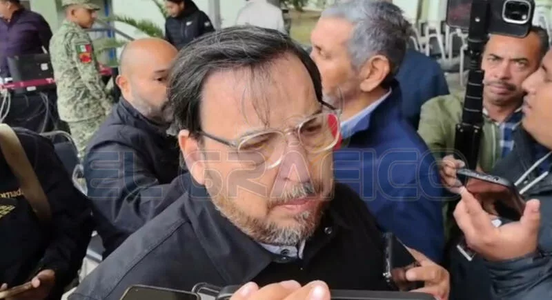 Más de 700 escuelas en Tamaulipas recibirán mesa bancos