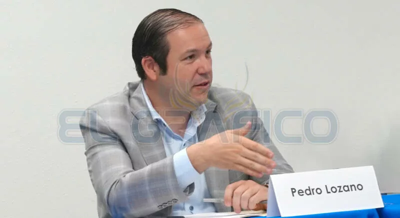 Apuestan transportistas de Nuevo Laredo por operadores bilingües