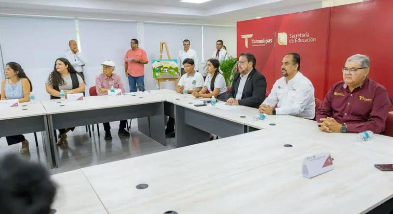 Impulsan talento e identidad entre jóvenes con Concurso Nacional de Pintura de Telebachillerato Comunitario
